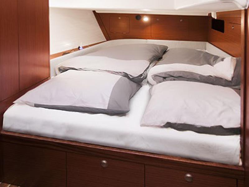 Book yachts online - sailboat - Delphia 47-4 - CRYNOLINE - rent