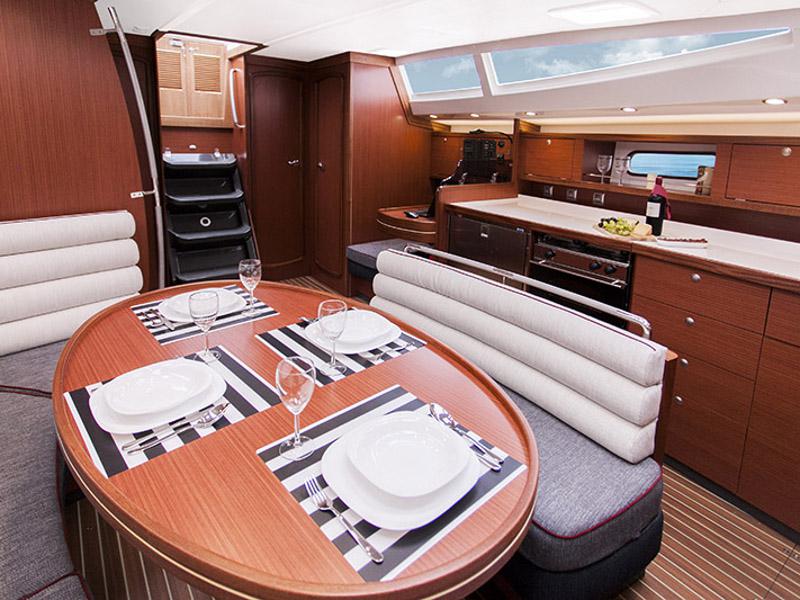 Book yachts online - sailboat - Delphia 47-4 - CRYNOLINE - rent