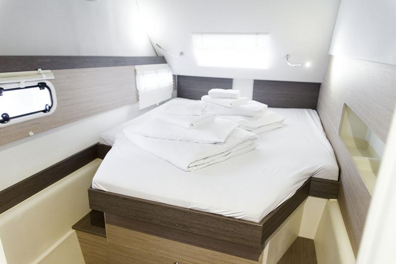 Book yachts online - catamaran - Bali 4.0 - ODYSSEY - rent
