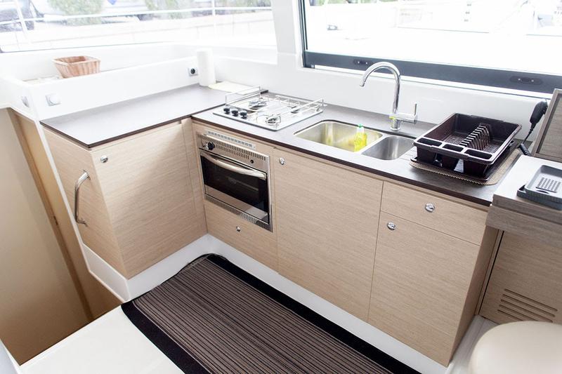 Book yachts online - catamaran - Bali 4.0 - ODYSSEY - rent