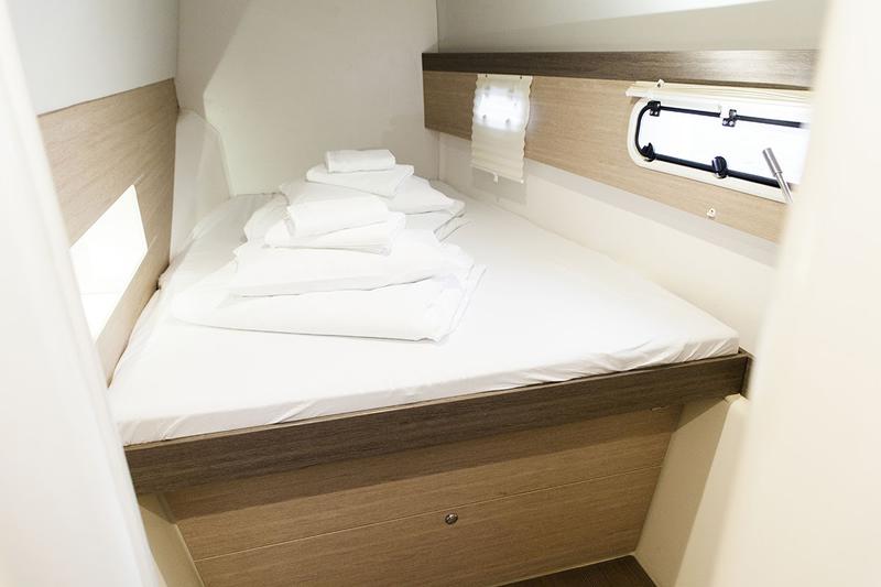 Book yachts online - catamaran - Bali 4.0 - ODYSSEY - rent