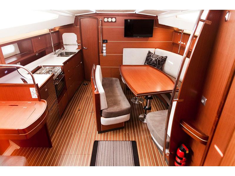 Book yachts online - sailboat - Delphia 47-4 - TEAM ADVENTURE - rent