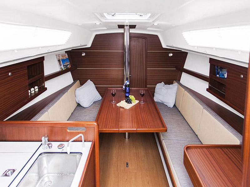 Book yachts online - sailboat - Delphia 31 - LAST MINUTE  - rent
