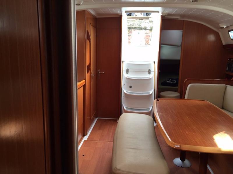 Book yachts online - sailboat - Cyclades 43.4 - Galata - rent