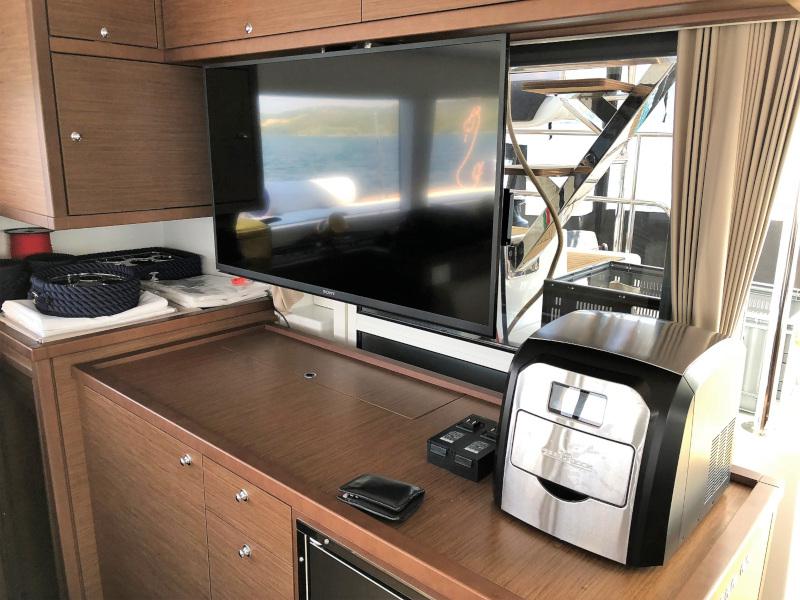 Book yachts online - catamaran - Lagoon 450 Sport Luxury - Celinka - rent