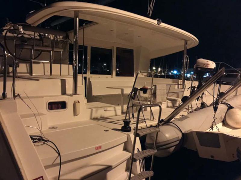 Book yachts online - catamaran - Lagoon 400 - Nusa - rent