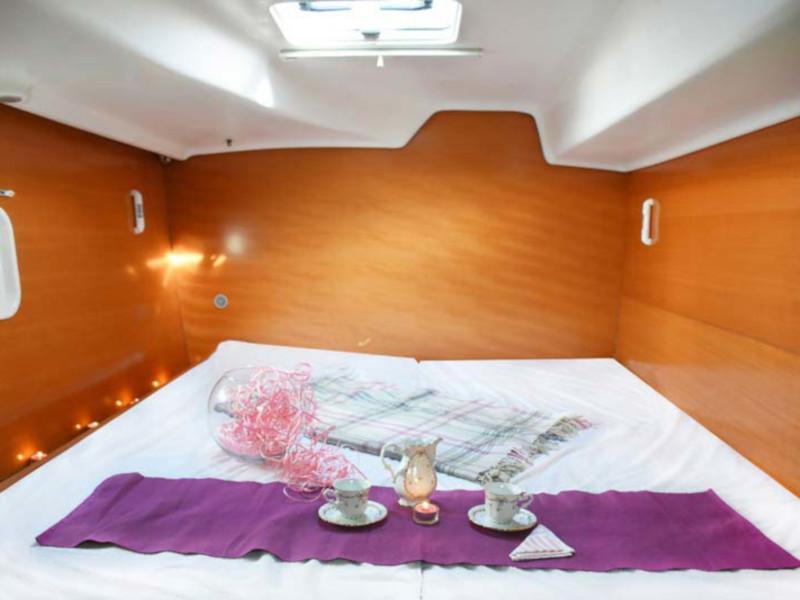 Book yachts online - catamaran - Lagoon 380 - Elan - rent