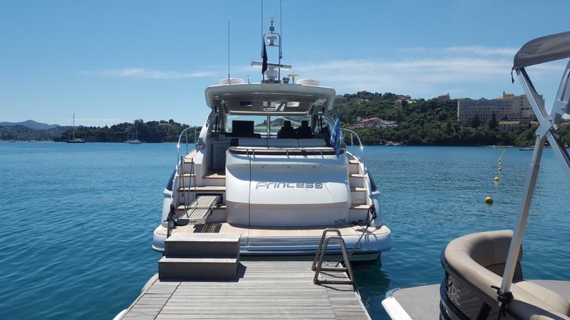 Book yachts online - motorboat - Princess V53 - Princess - rent