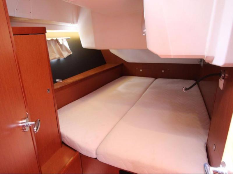 Book yachts online - sailboat - Oceanis 45 - Allegria - rent