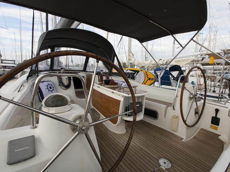Book yachts online - sailboat - Oceanis 46 - Victoria - rent