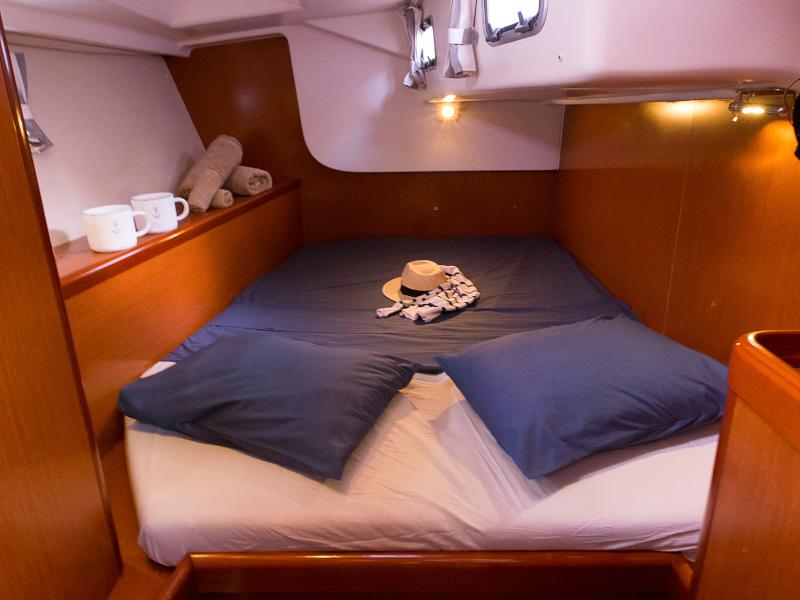Book yachts online - sailboat - Oceanis 46 - Victoria - rent