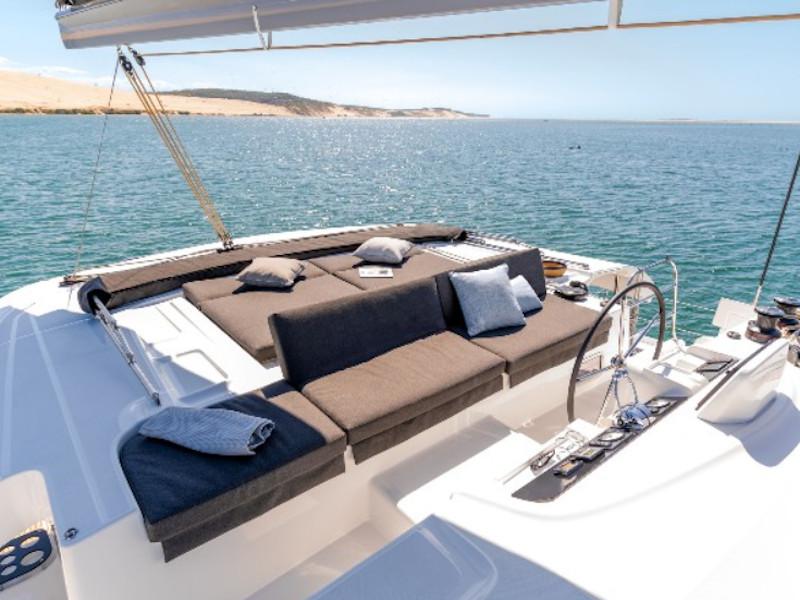 Book yachts online - catamaran - Lagoon 46 - Sbronzo - rent
