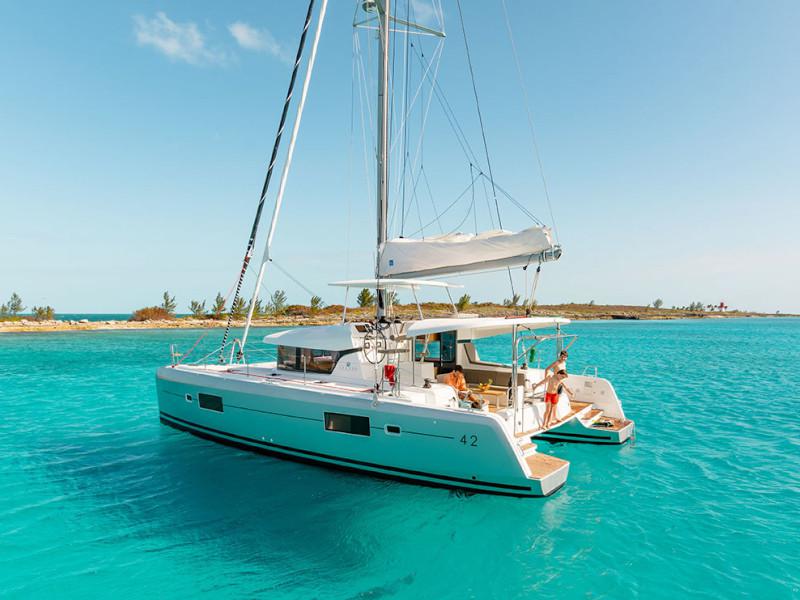 Book yachts online - catamaran - Lagoon 42 - Balute - rent