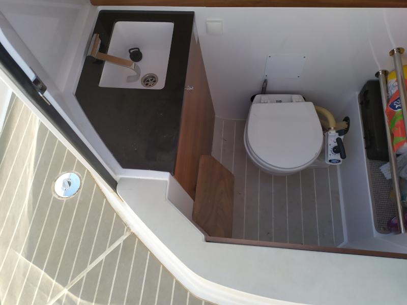 Book yachts online - motorboat - Axopar 28 - La Nina - rent