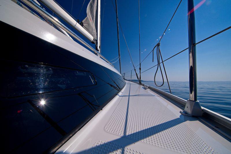 Book yachts online - sailboat - Bavaria Cruiser 41 - MH 63 - rent