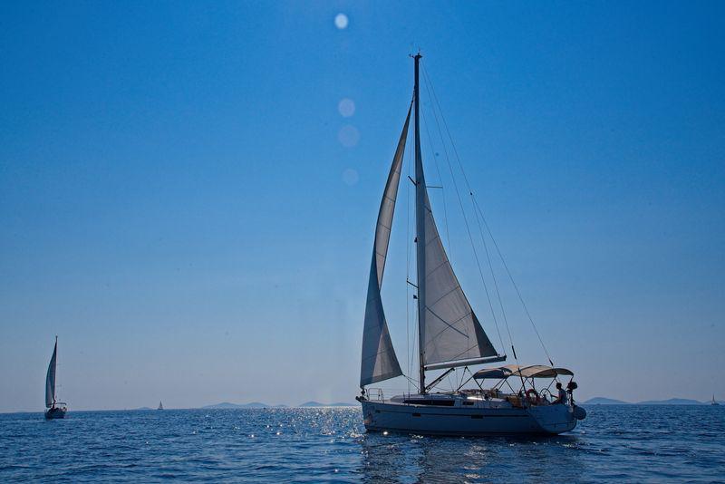 Book yachts online - sailboat - Bavaria Cruiser 41 - MH 60 - rent