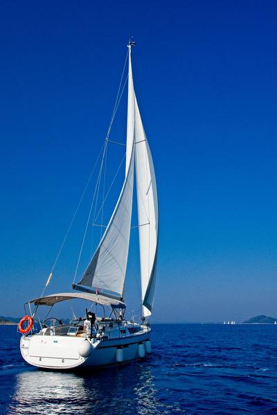Book yachts online - sailboat - Bavaria Cruiser 41 - MH 60 - rent