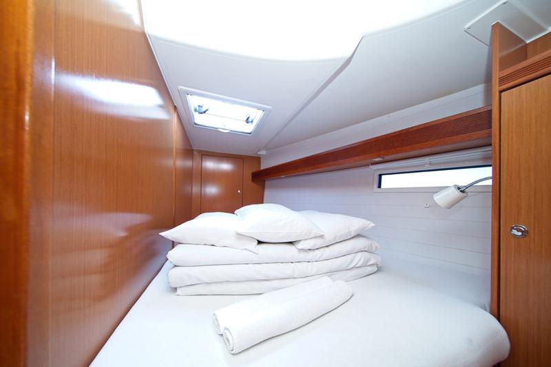 Book yachts online - sailboat - Bavaria 45 C - MH 36 - rent