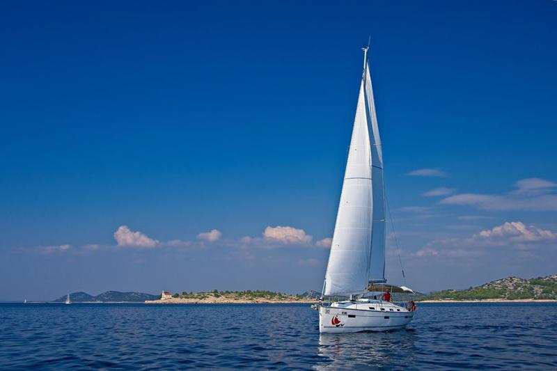 Book yachts online - sailboat - Bavaria 40 CN - MH 34 - rent