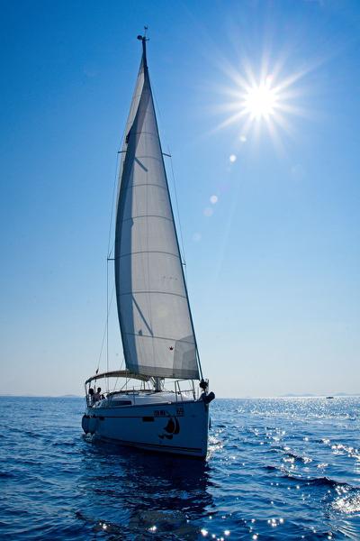 Book yachts online - sailboat - Bavaria Cruiser 41 - MH 62 - rent