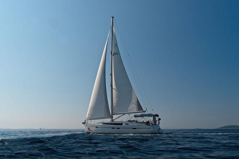 Book yachts online - sailboat - Bavaria 46 CN - MH 40 - rent