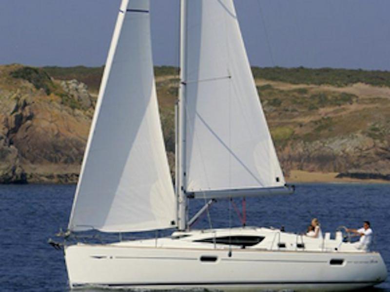 Book yachts online - sailboat - Sun Odyssey 39 DS - Afroditi - rent