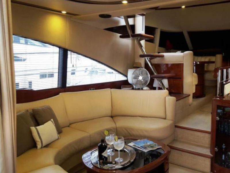 Book yachts online - motorboat - Fairline Squadron 58 - Vagabundo - rent