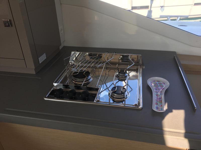 Book yachts online - catamaran - Fountaine Pajot Lucia 40 - Lipara (Ac+Gen+Wm) - rent