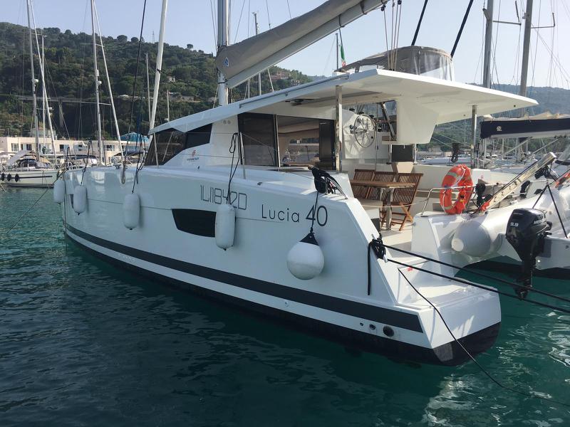 Book yachts online - catamaran - Fountaine Pajot Lucia 40 - Lipara (Ac+Gen+Wm) - rent