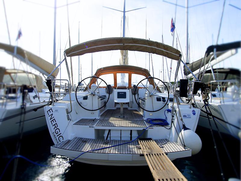 Book yachts online - sailboat - Dufour 450 Grand Large - ENERGICO - rent
