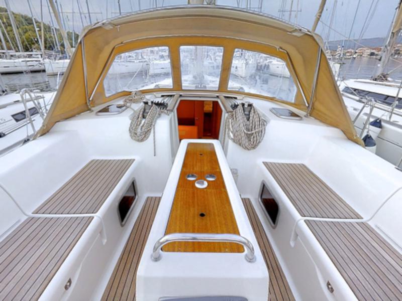 Book yachts online - sailboat - Dufour 450 Grand Large - ENERGICO - rent