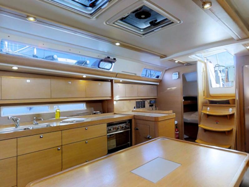 Book yachts online - sailboat - Dufour 450 Grand Large - DELICATO - rent