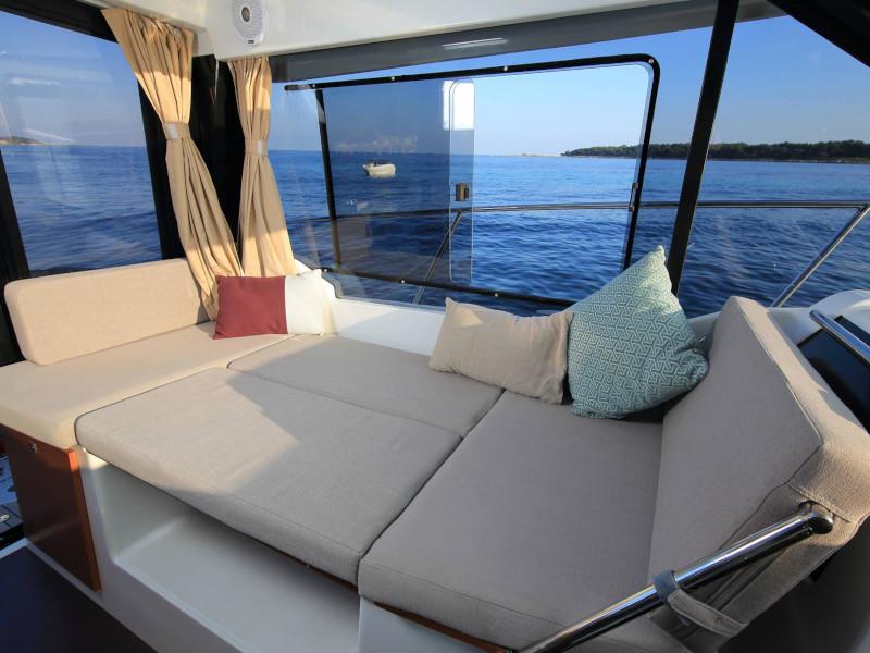 Book yachts online - motorboat - Merry Fisher 895 - NATASHA - rent