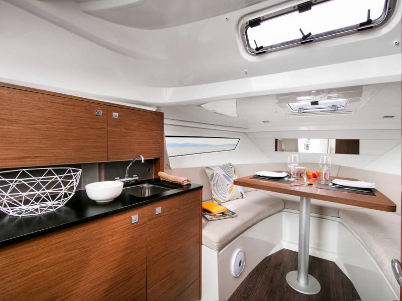 Book yachts online - motorboat - Cap Camarat 9.0 WA - ITALIA II - rent