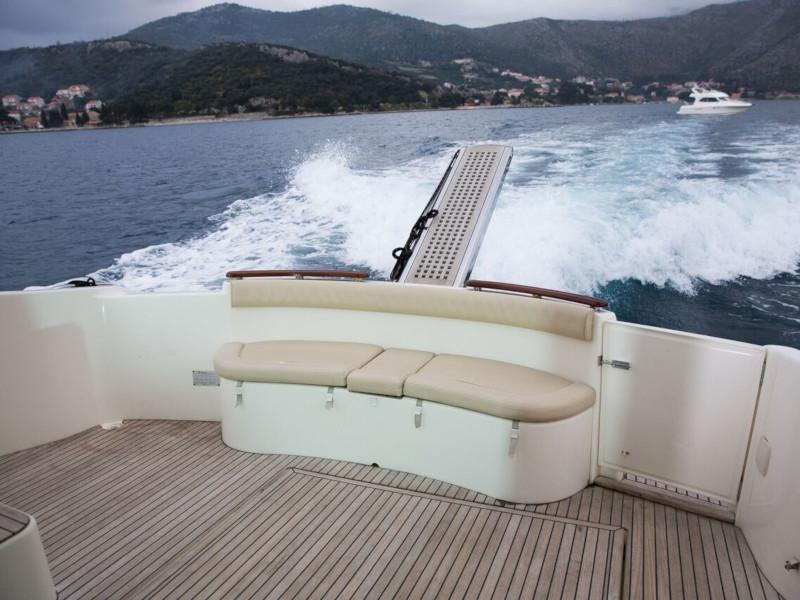 Book yachts online - motorboat - Prestige 42 - Marko - rent