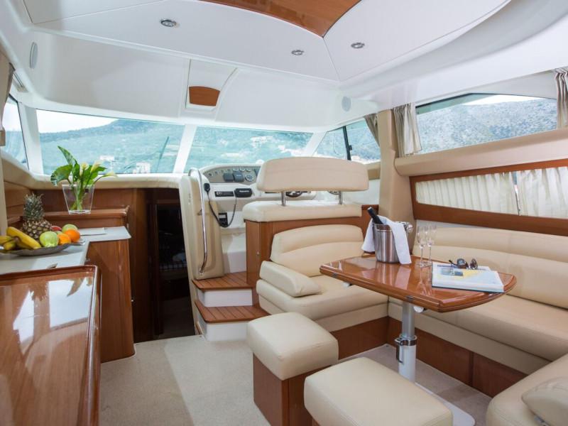 Book yachts online - motorboat - Prestige 42 - Marko - rent