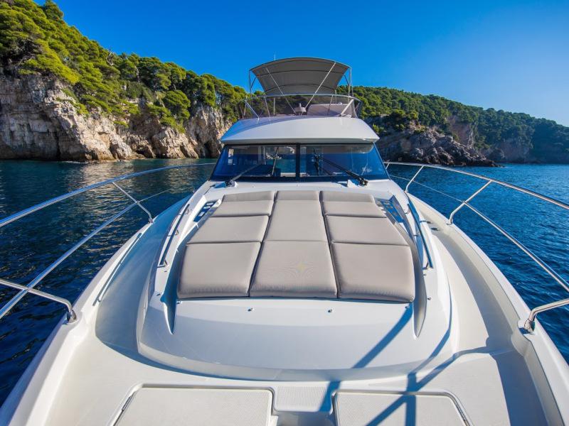 Book yachts online - motorboat - Prestige 460 - Marko I - rent