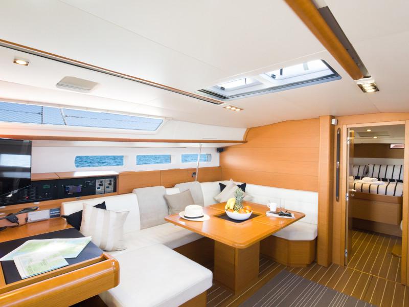 Book yachts online - sailboat - Sun Odyssey 509 - YOLO - rent