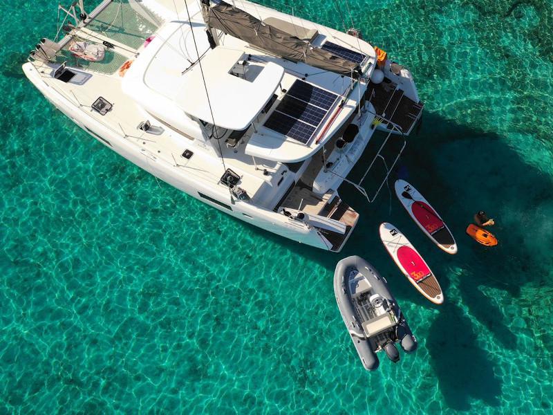 Book yachts online - catamaran - Lagoon 42 - Avocado - rent