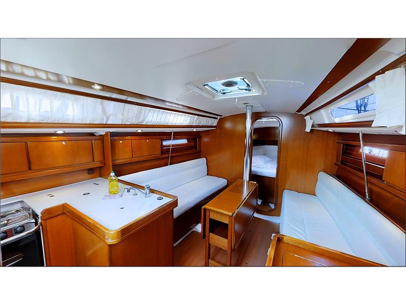 Book yachts online - sailboat - Dufour 325 Grand Large - Alma R  - rent