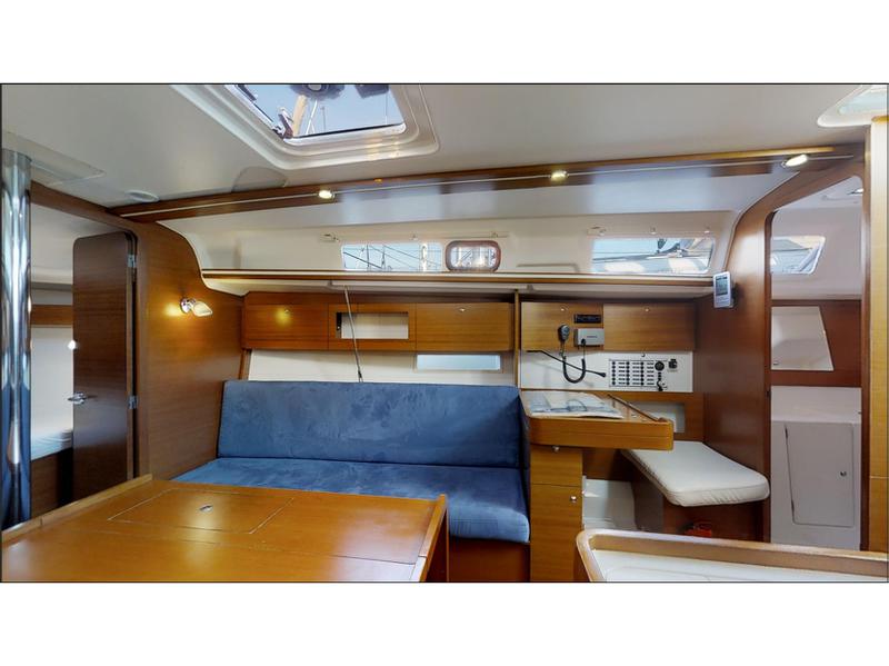 Book yachts online - sailboat - Dufour 335 Grand Large - Tara FB - rent