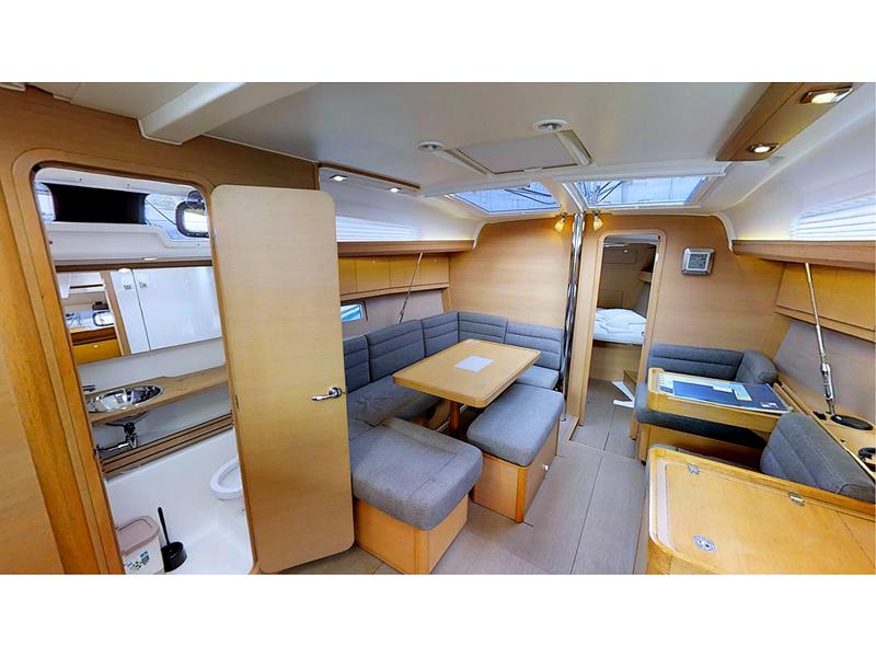 Book yachts online - sailboat - Dufour 410 Grand Large - Lily FB - rent