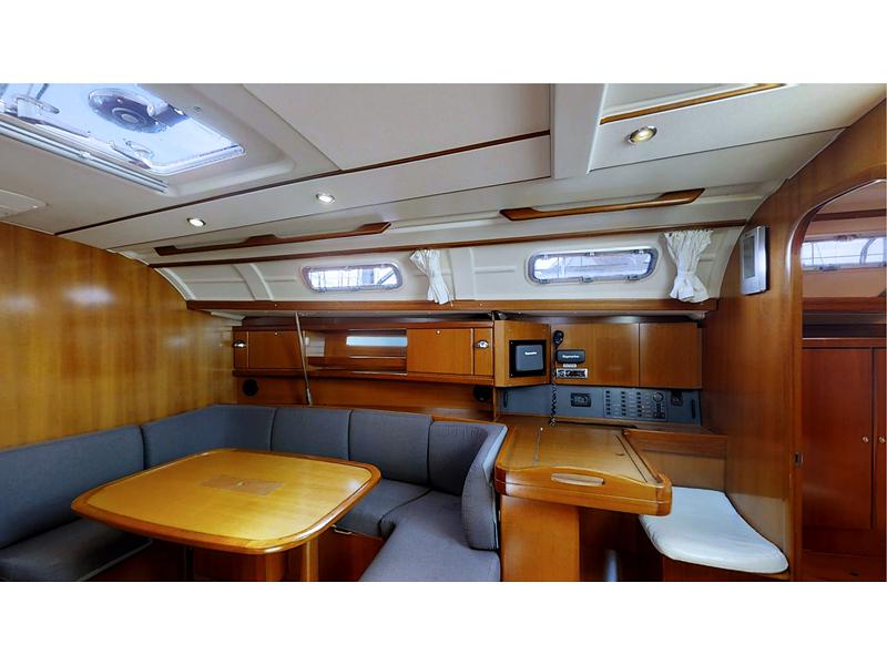 Book yachts online - sailboat - Dufour 385 Grand Large - Marta  - rent