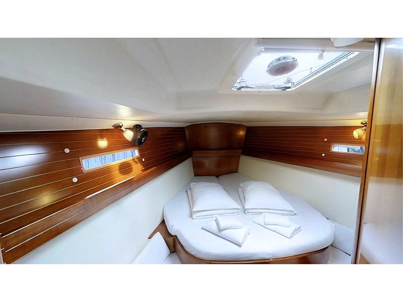 Book yachts online - sailboat - Dufour 405 Grand Large - Bella FB  - rent