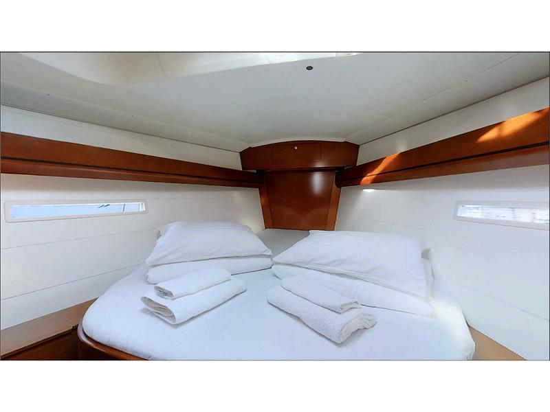 Book yachts online - sailboat - Dufour 405 Grand Large - Bella FB  - rent