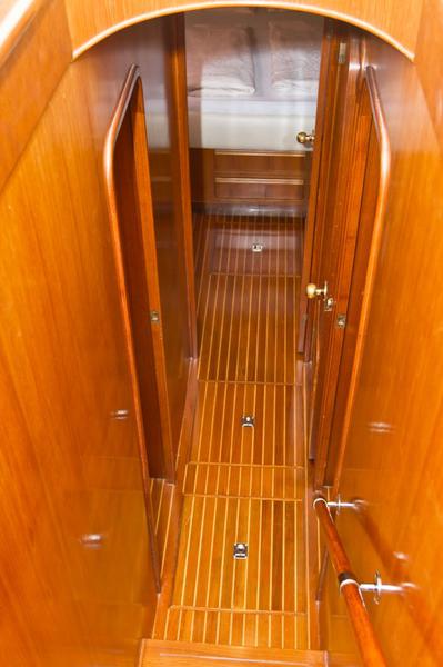 Book yachts online - motorboat - Yaretti 1910 - Relax  - rent