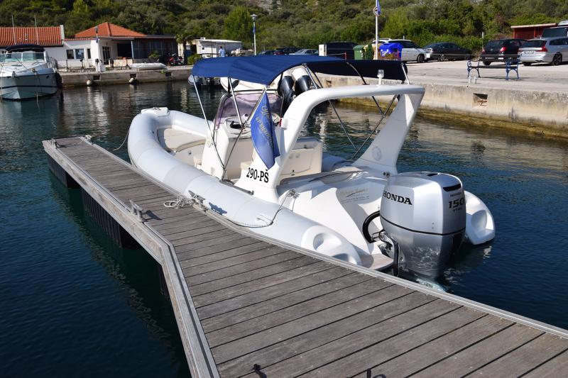Book yachts online - motorboat - Brig Eagle 645 - Sunshine - rent