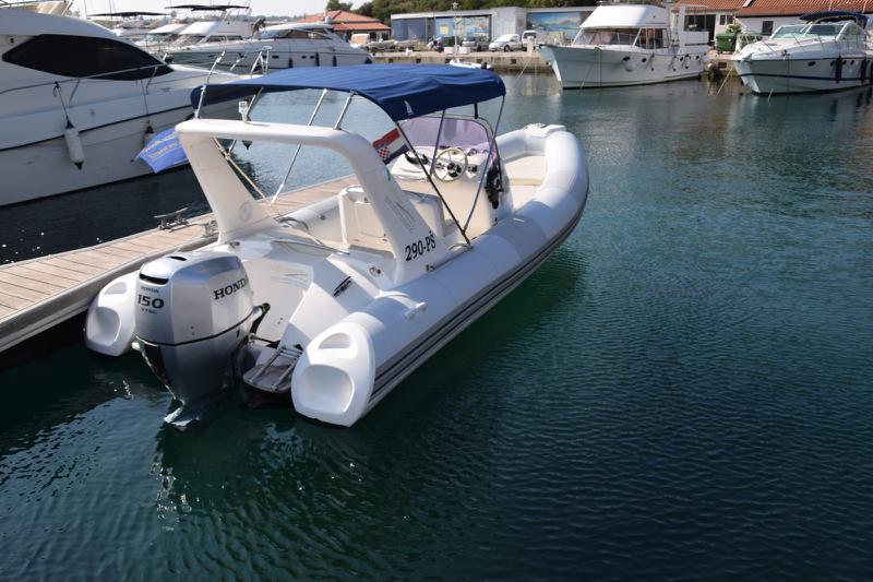 Book yachts online - motorboat - Brig Eagle 645 - Sunshine - rent