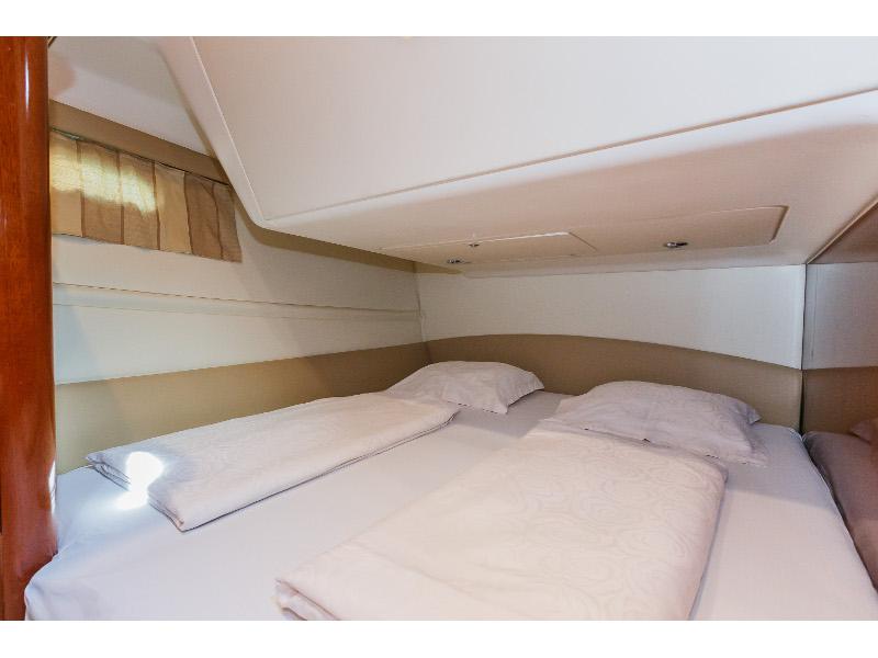 Book yachts online - motorboat - Jeanneau Prestige 36 Fly - Dodo - rent