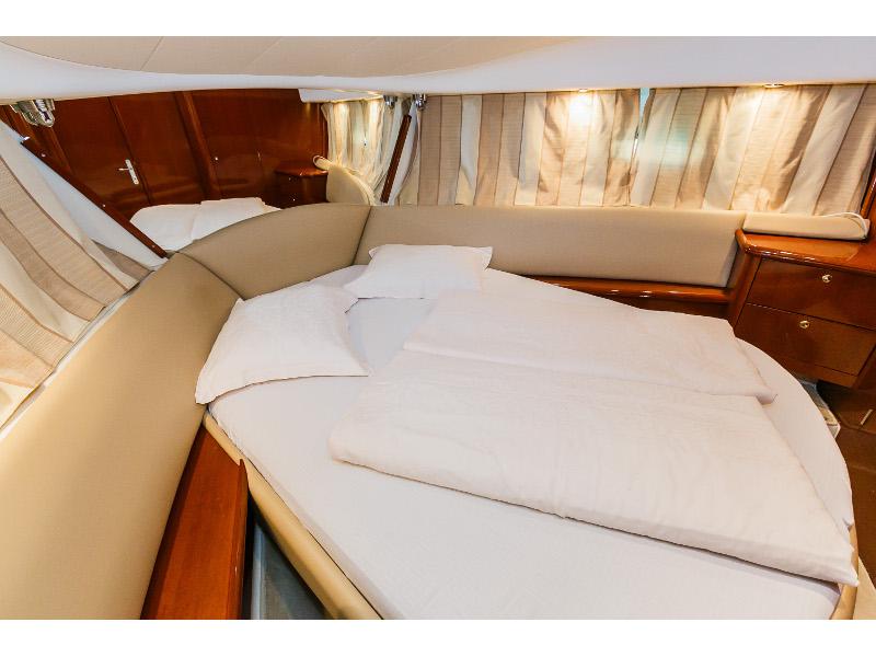 Book yachts online - motorboat - Jeanneau Prestige 36 Fly - Dodo - rent